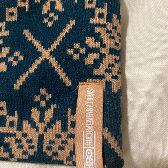 Beanie - Picture 2 of 5